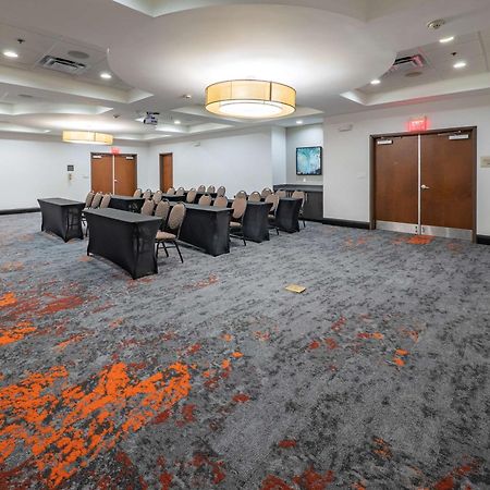 Hilton Garden Inn Atlanta South-Mcdonough Exterior photo